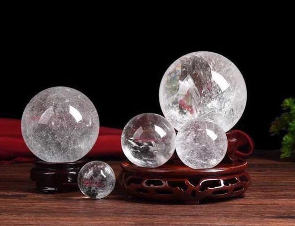 Vật phẩm phong thủy cho tuổi Mão có đá phong thủy