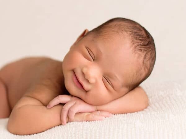 Gợi ý một tên hay đặt kết hợp với tên Sương