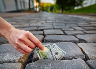 Mơ thấy nhặt được tiền báo hiệu may mắn tài lộc?