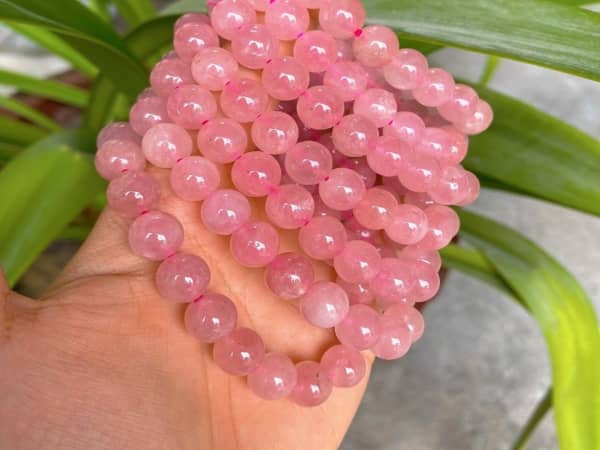 Thạch Anh Hồng hợp mệnh nào?