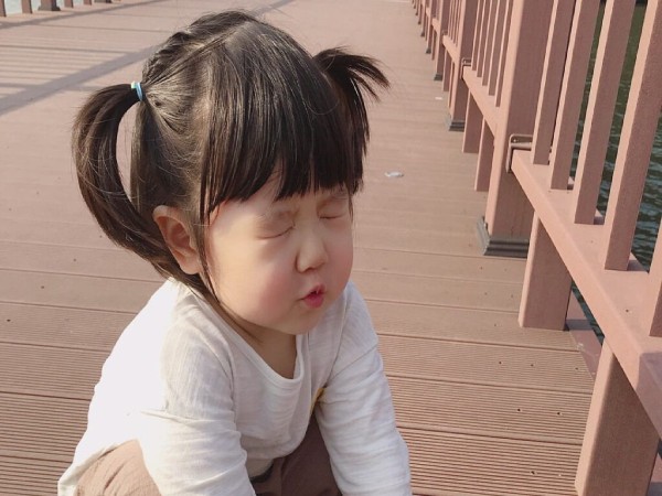 Mơ thấy em gái khóc